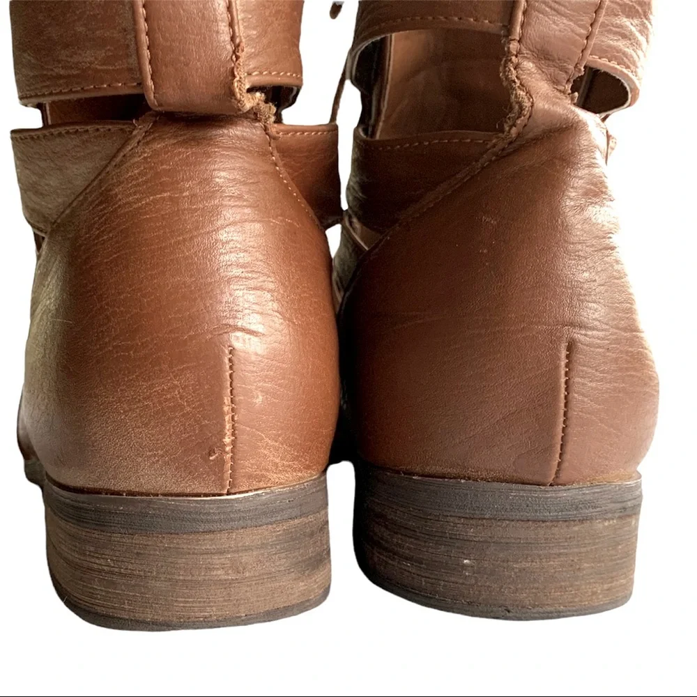 SOLD !!FOREVER 21 BOOTIE - LACE UP- SIZE 9 - Picture 6 of 9